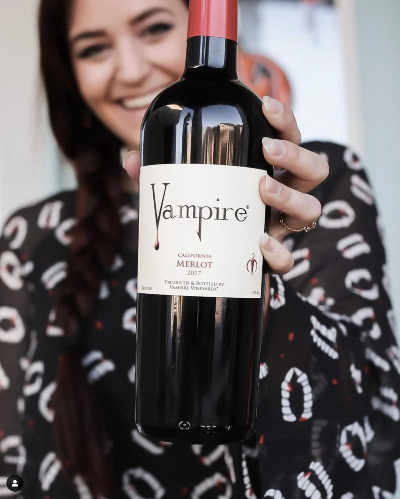 VAMPIRE® RED CLUB - Image 4